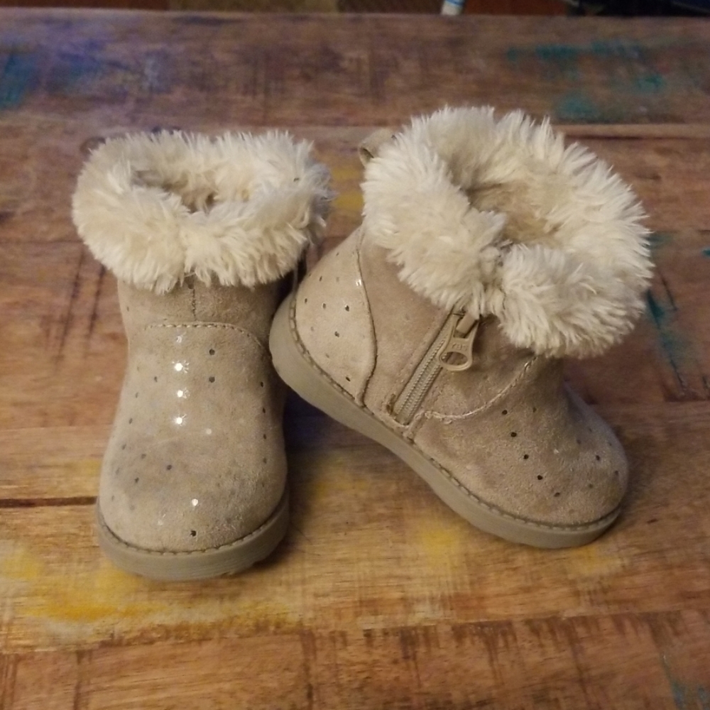❄ Sz 5 Furry Boots❄